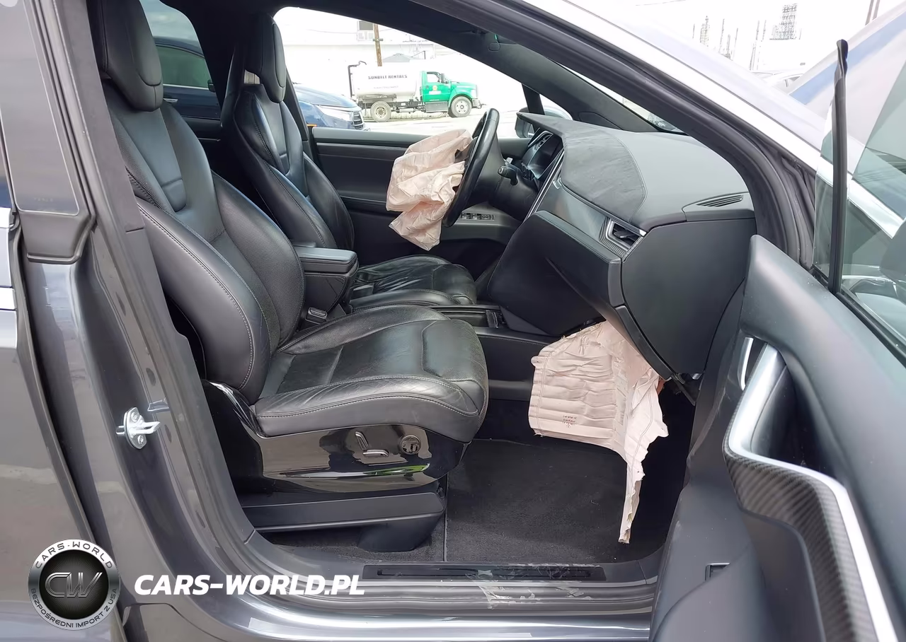 2017 Tesla Model X 100D-75D-90D VIN:5YJXCBE25HF037991 - 5