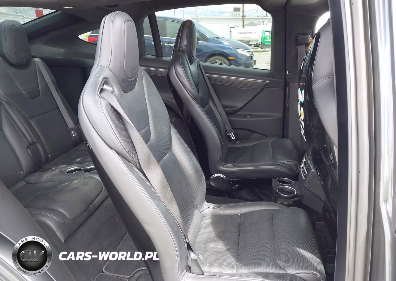 2017 Tesla Model X 100D-75D-90D VIN:5YJXCBE25HF037991 - 8