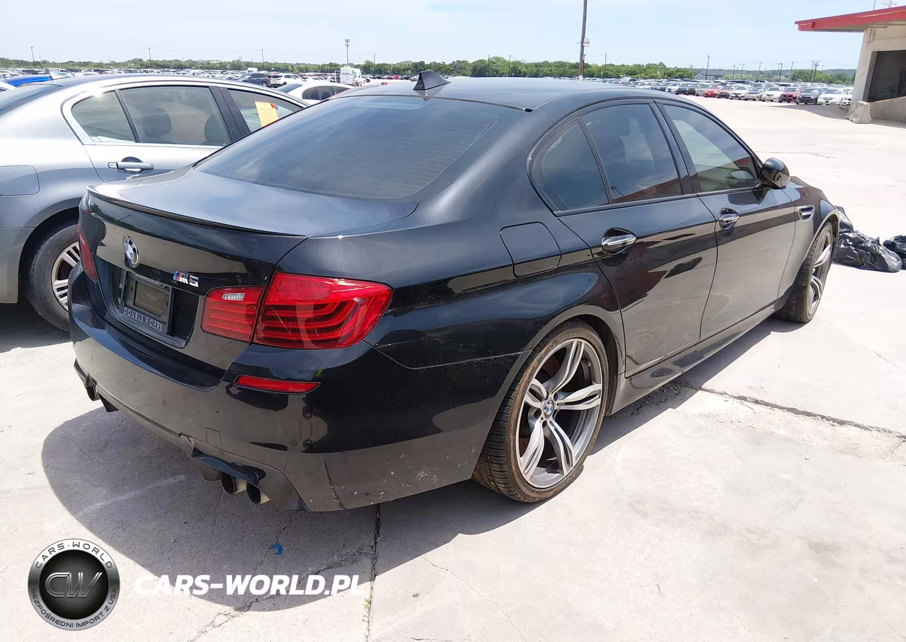 2014 BMW M5 VIN:WBSFV9C55ED097745 - 4
