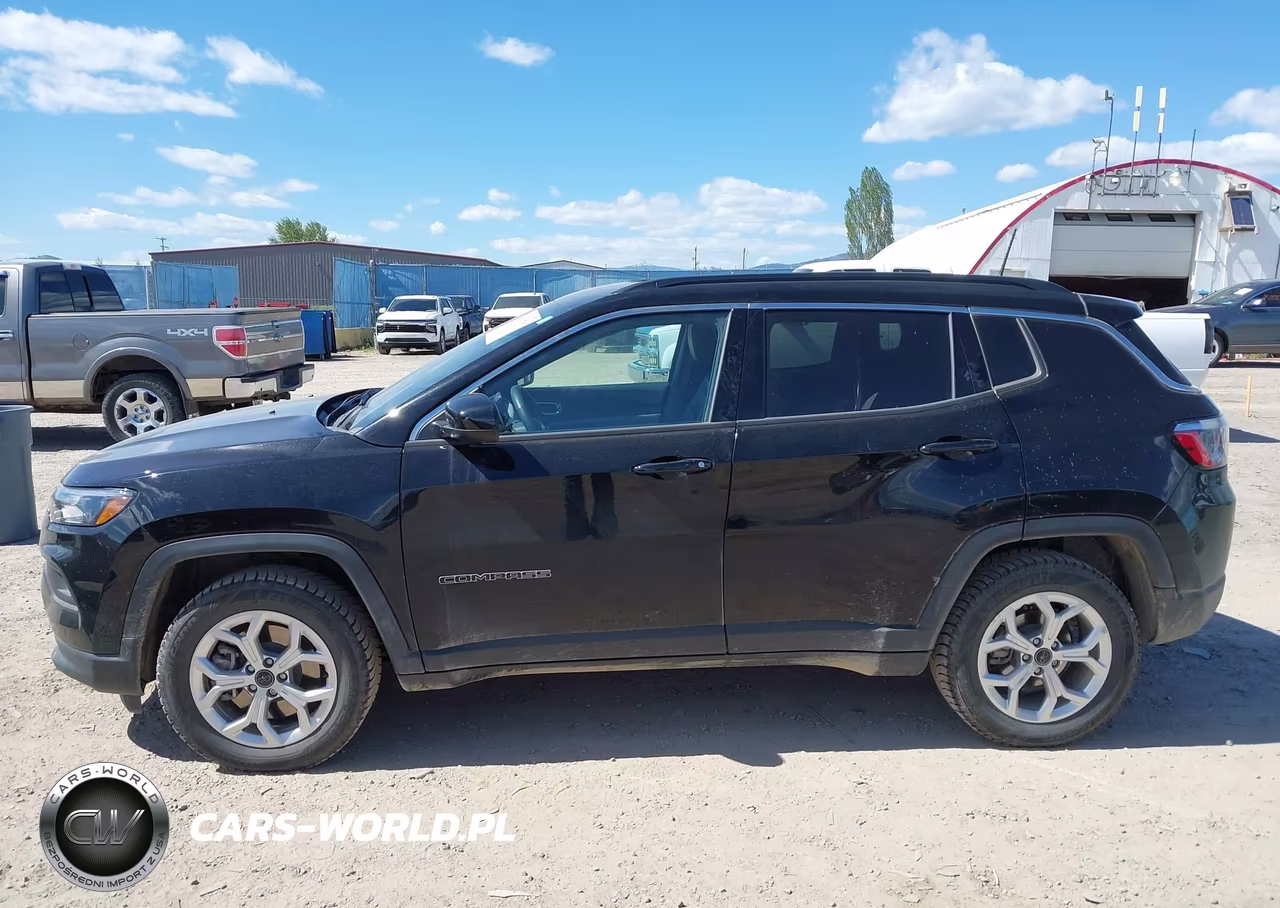 2025 Jeep Compass Latitude 4X4 VIN:3C4NJDBN7ST539868 - 14