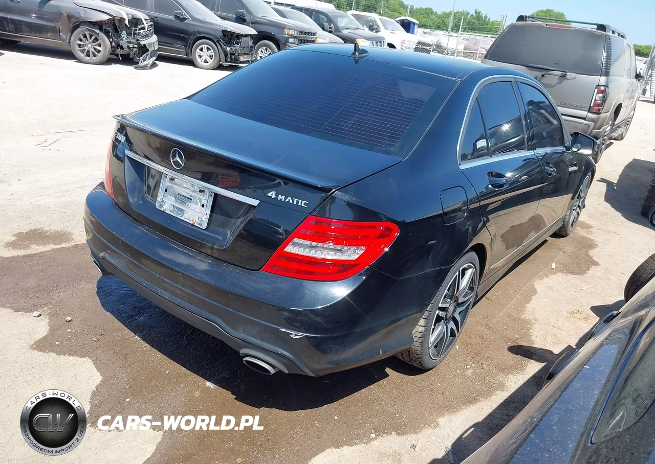 2013 Mercedes-Benz C 300 Sport 4Matic VIN:WDDGF8AB5DR288651 - 4