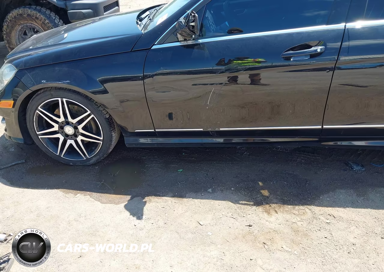 2013 Mercedes-Benz C 300 Sport 4Matic VIN:WDDGF8AB5DR288651 - 6