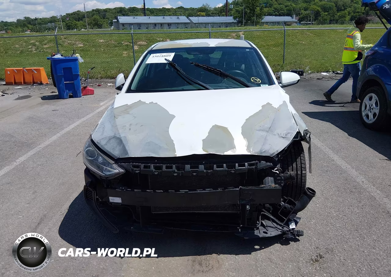 2018 Hyundai Elantra Sel VIN:5NPD84LF5JH327189 - 12