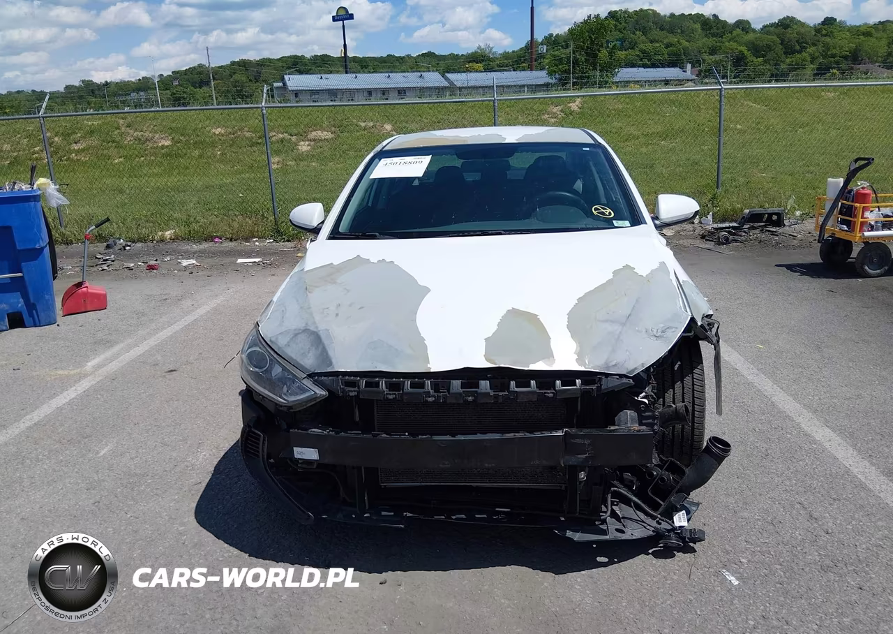 2018 Hyundai Elantra Sel VIN:5NPD84LF5JH327189 - 6