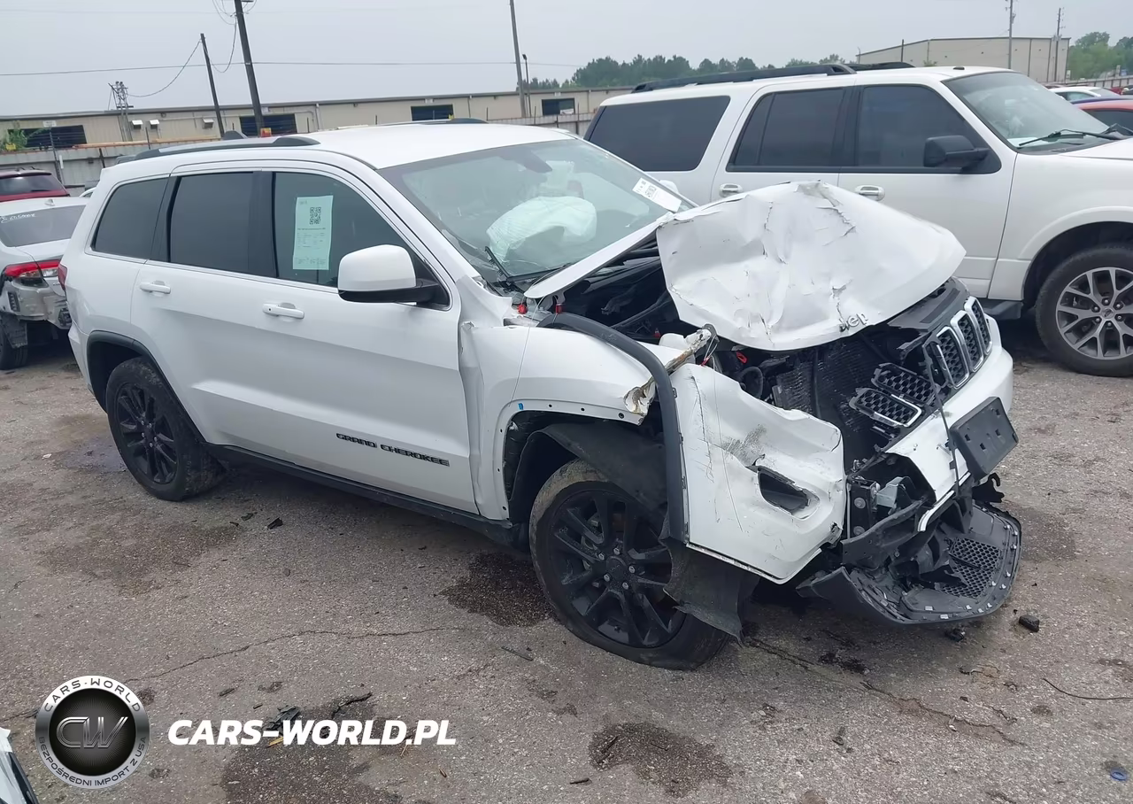 2020 Jeep Grand Cherokee Laredo E 4X4