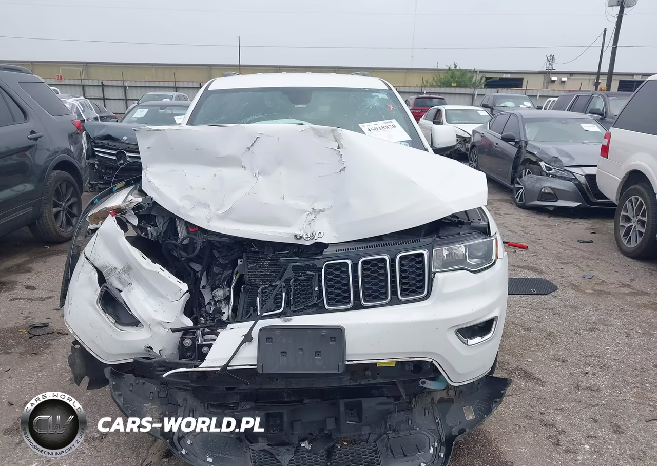 2020 Jeep Grand Cherokee Laredo E 4X4 VIN:1C4RJFAG4LC173333 - 12