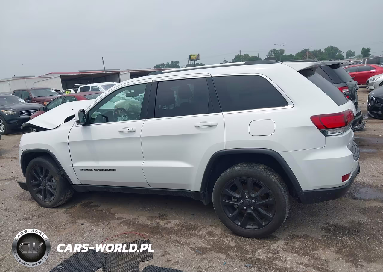 2020 Jeep Grand Cherokee Laredo E 4X4 VIN:1C4RJFAG4LC173333 - 14