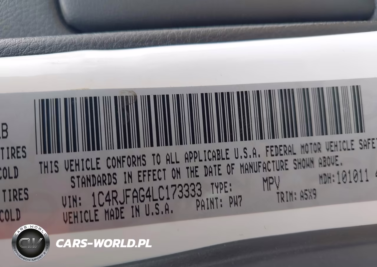 2020 Jeep Grand Cherokee Laredo E 4X4 VIN:1C4RJFAG4LC173333 - 9