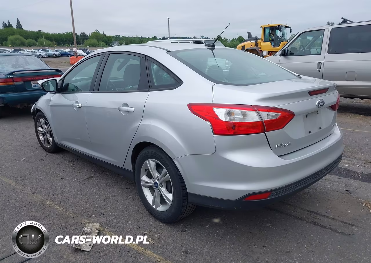 2013 Ford Focus Se VIN:1FADP3F27DL296720 - 3