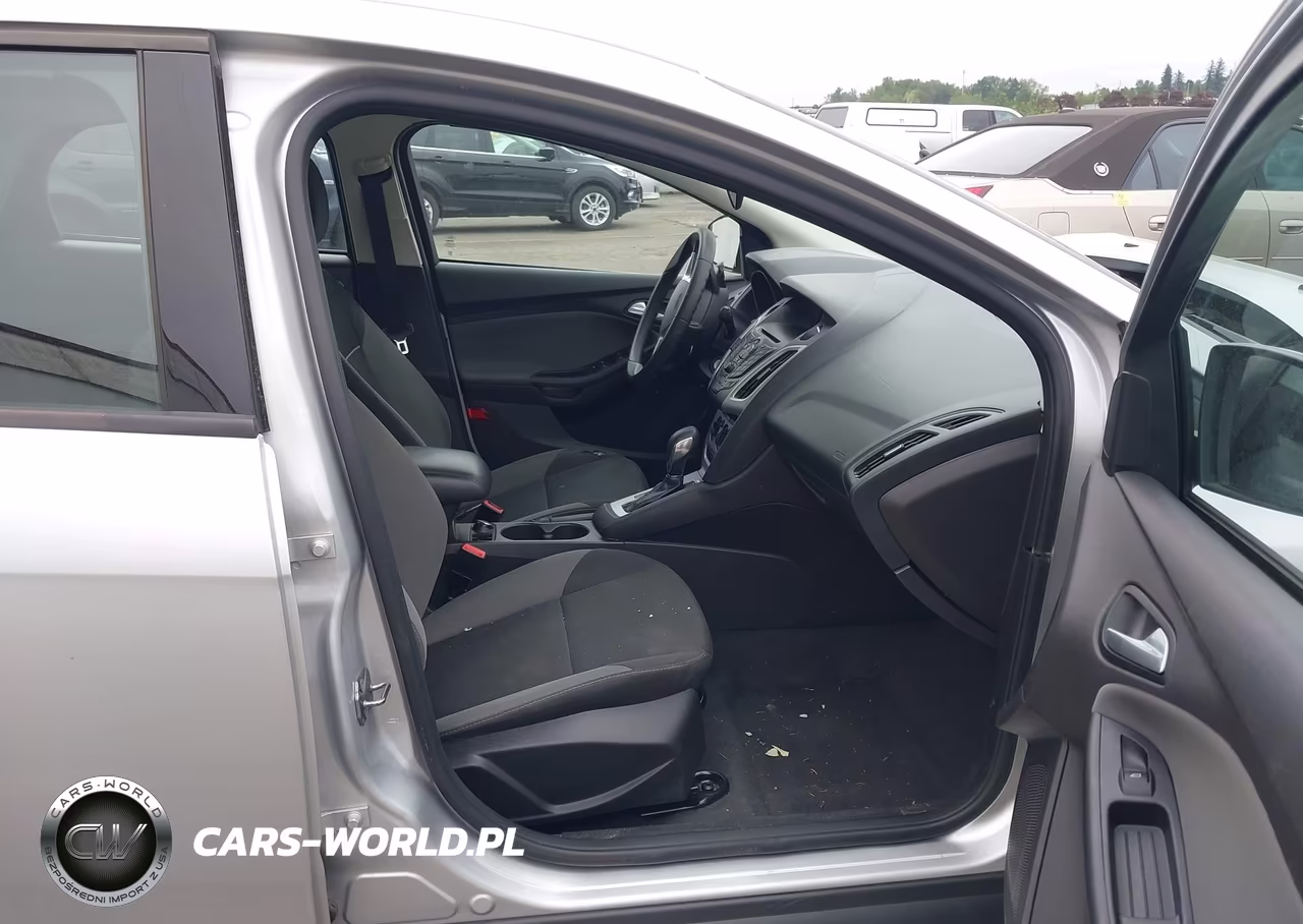 2013 Ford Focus Se VIN:1FADP3F27DL296720 - 5