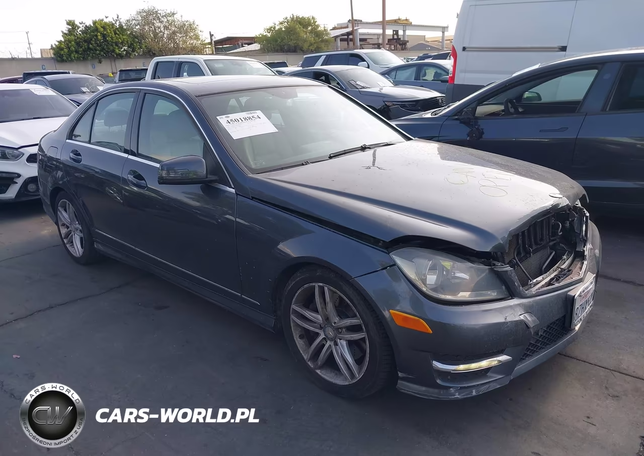 2013 Mercedes-Benz C 300 Sport 4Matic