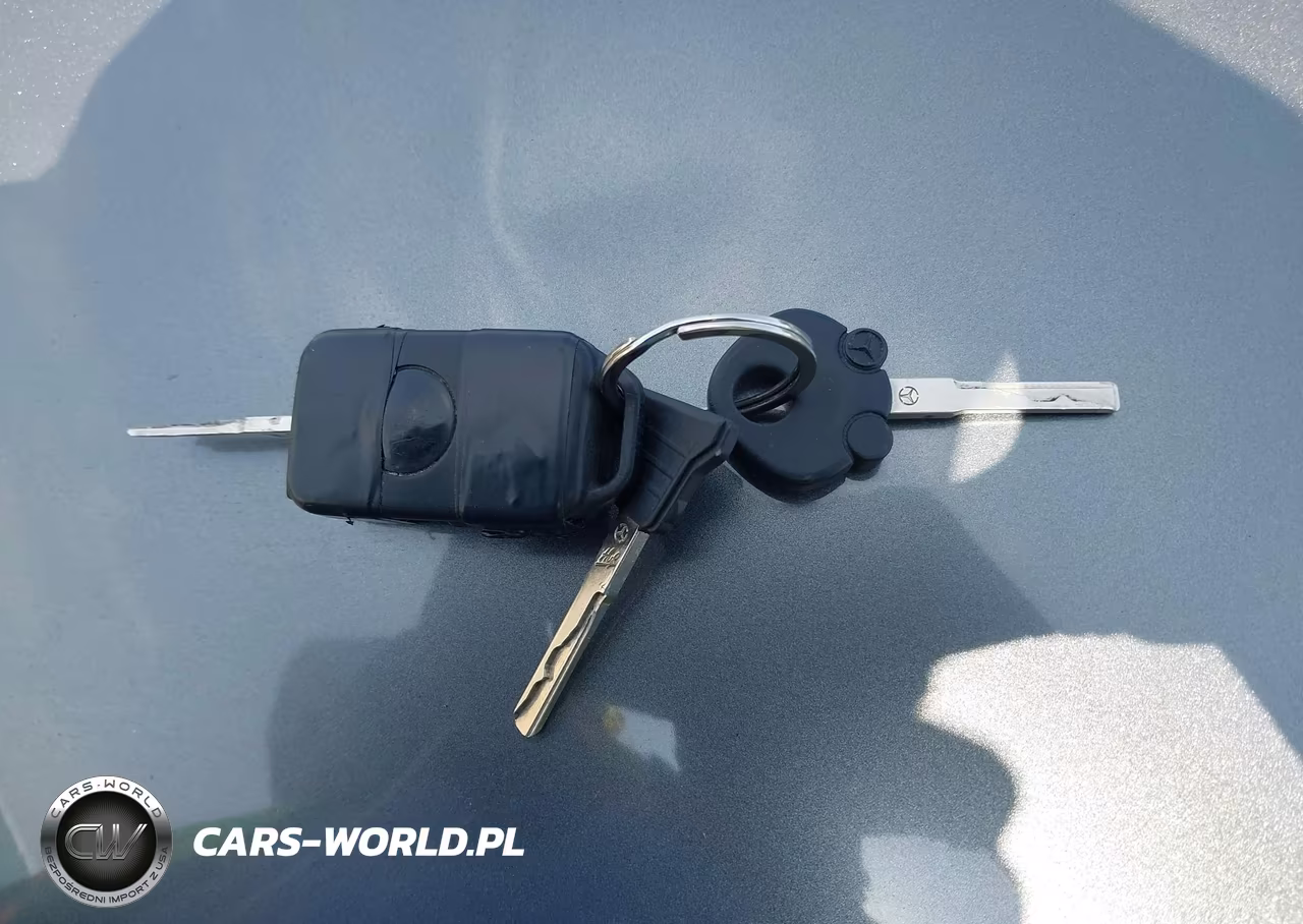 1997 Mercedes-Benz E 320 VIN:WDBJF55F7VA403535 - 11