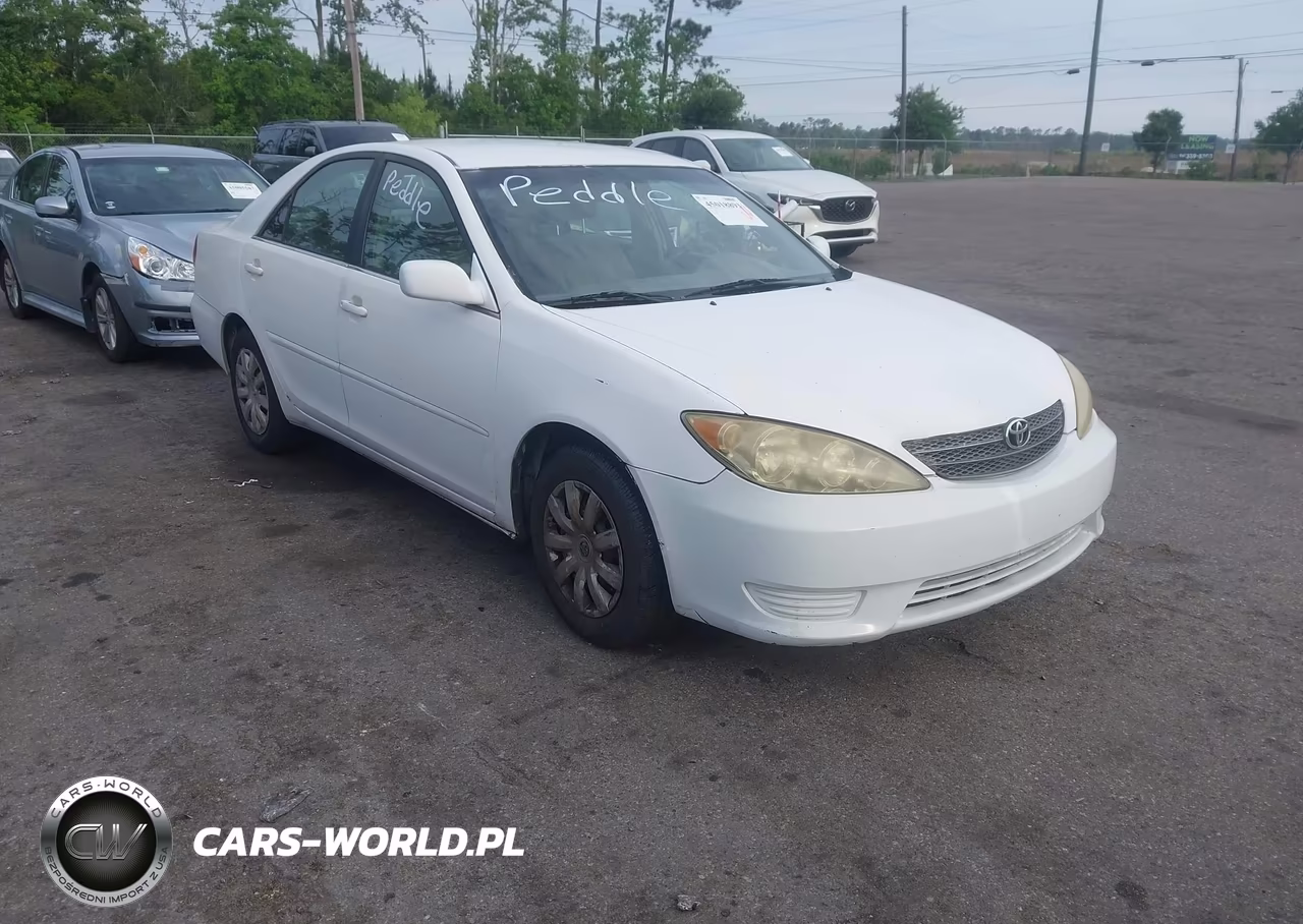 2004 Toyota Camry Le