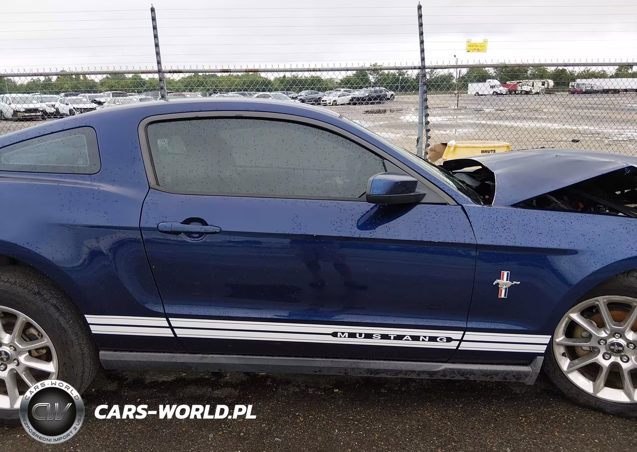 2010 Ford Mustang V6-V6 Premium VIN:1ZVBP8AN6A5112400 - 13