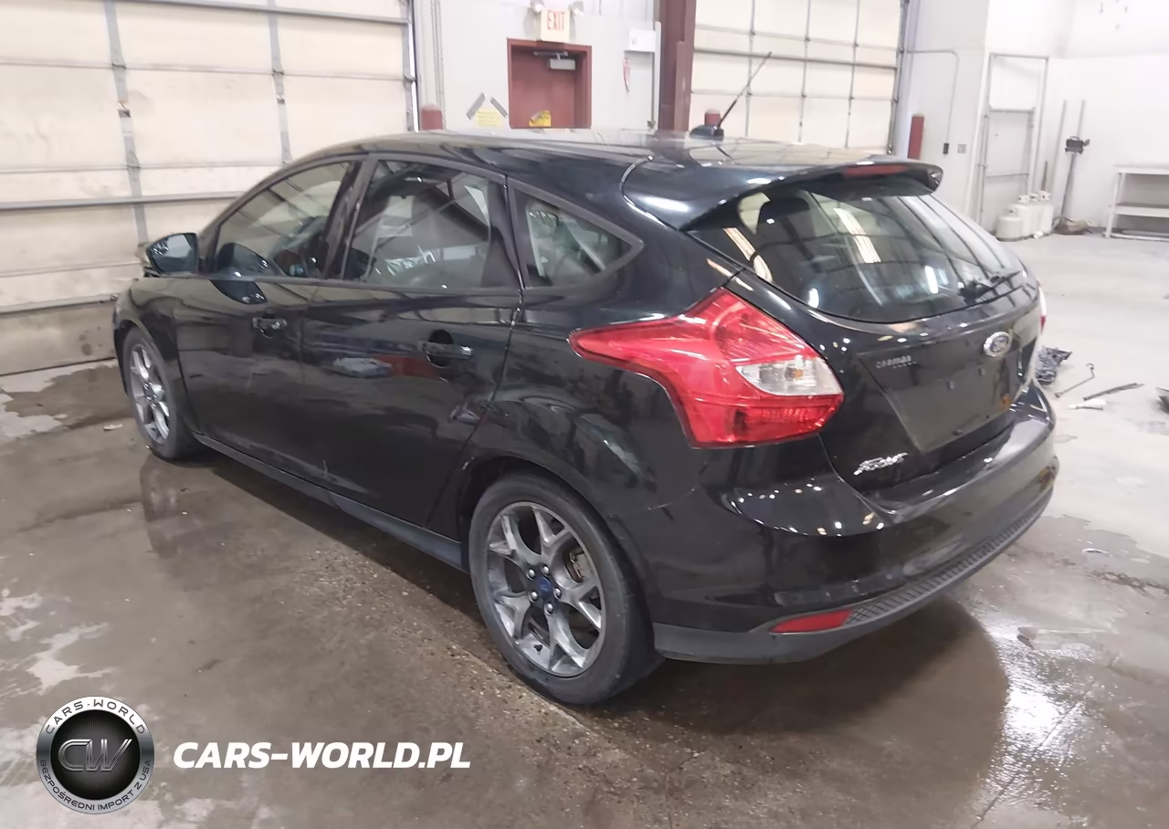 2014 Ford Focus Se VIN:1FADP3K25EL326031 - 3