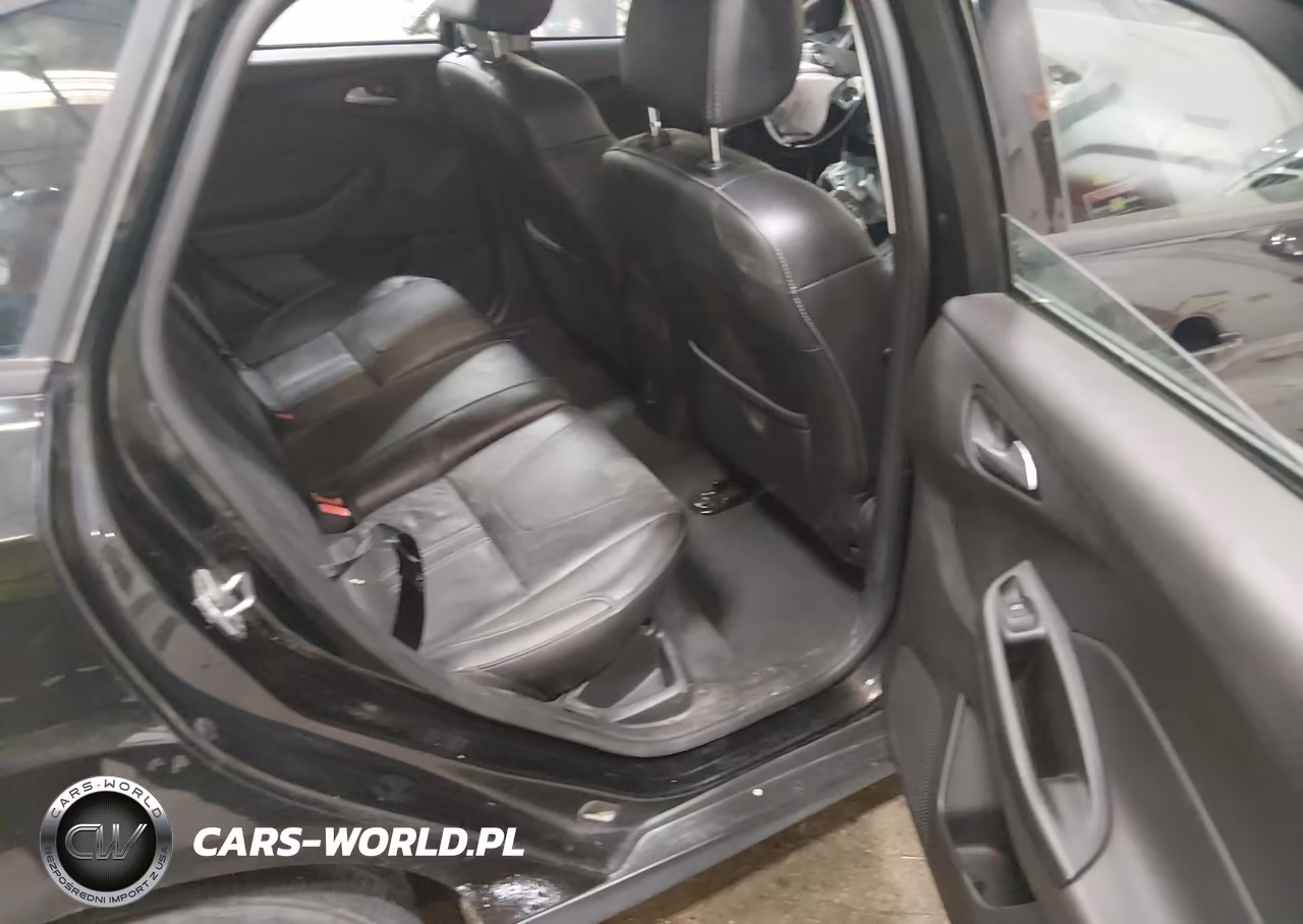 2014 Ford Focus Se VIN:1FADP3K25EL326031 - 8