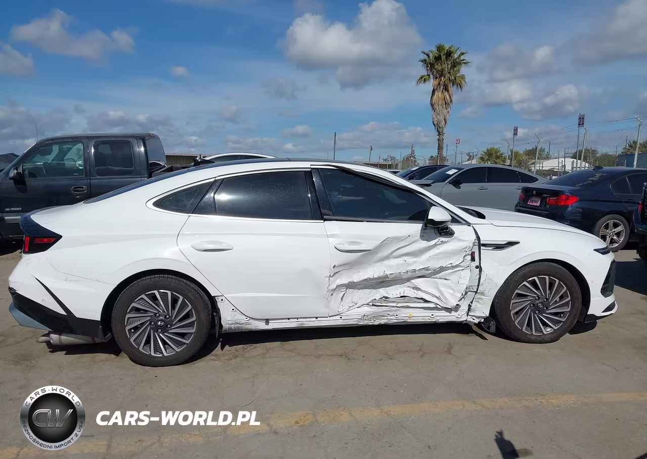 2024 Hyundai Sonata Hybrid Limited VIN:KMHL54JJ6RA093624 - 13