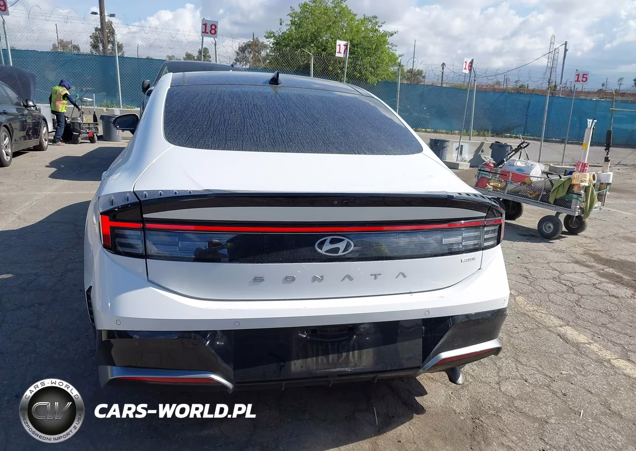 2024 Hyundai Sonata Hybrid Limited VIN:KMHL54JJ6RA093624 - 16