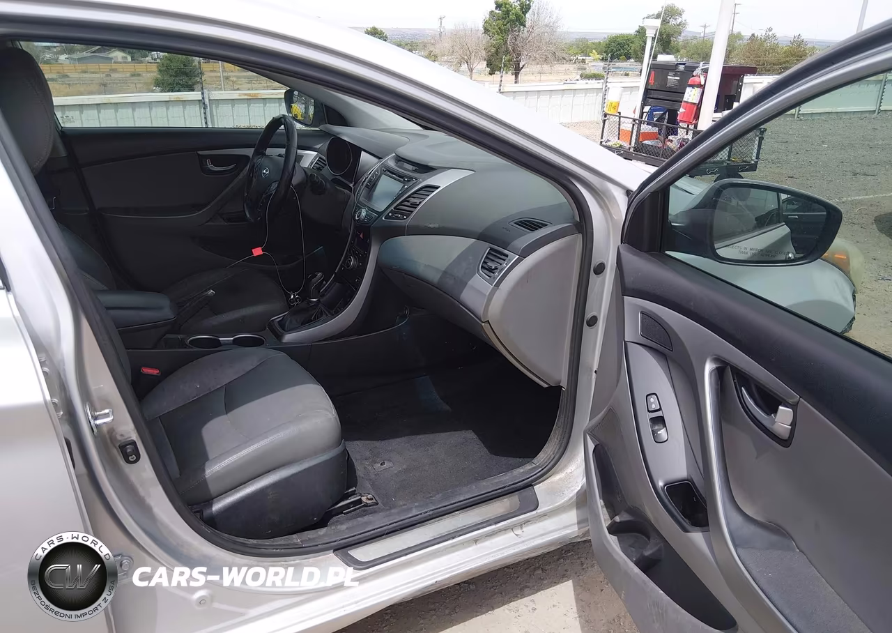 2015 Hyundai Elantra Limited VIN:KMHDH4AE2FU261834 - 5