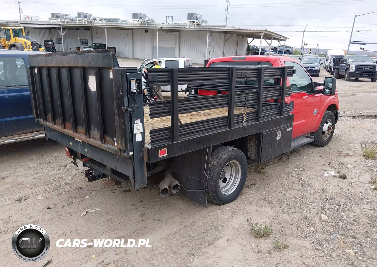 2016 Ford F-350 Chassis Xl VIN:1FDRF3GT7GEC62453 - 4