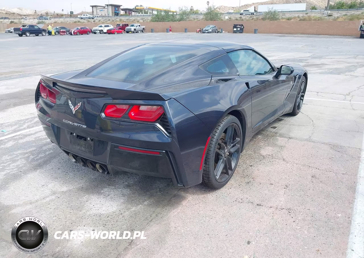 2015 Chevrolet Corvette Stingray Z51 VIN:1G1YM2D70F5111582 - 4