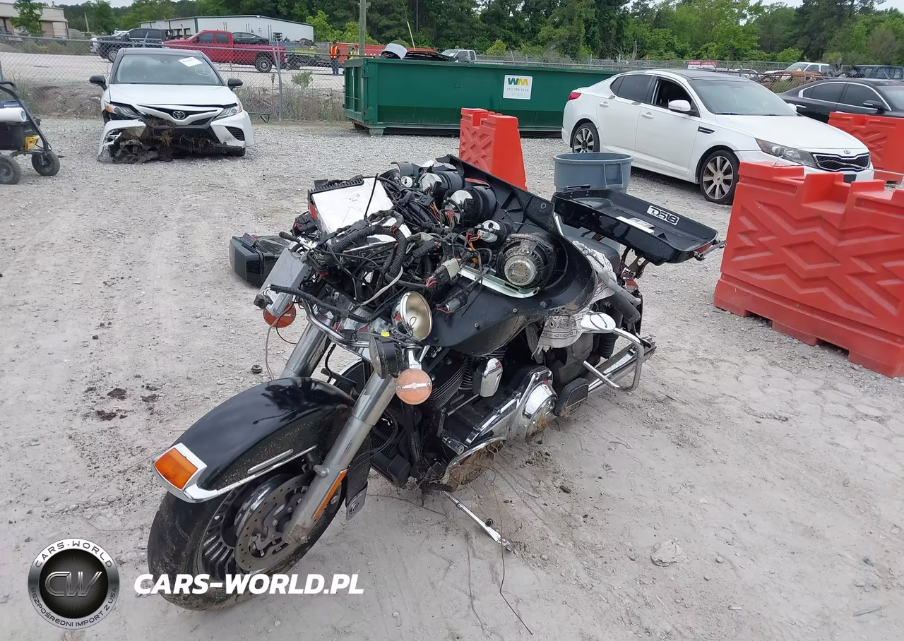 2011 Harley-Davidson Flhtk VIN:1HD1KEM14BB674611 - 2
