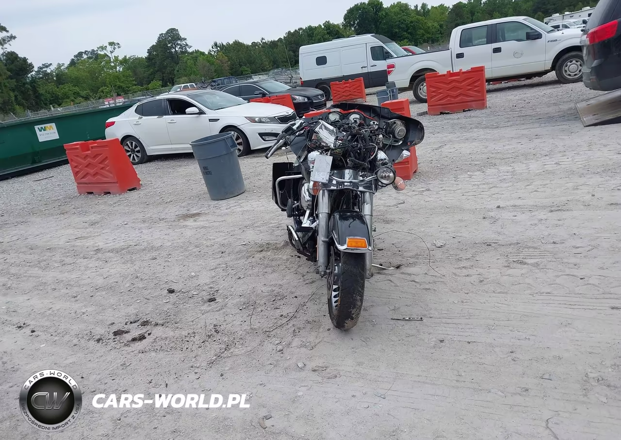 2011 Harley-Davidson Flhtk VIN:1HD1KEM14BB674611 - 5
