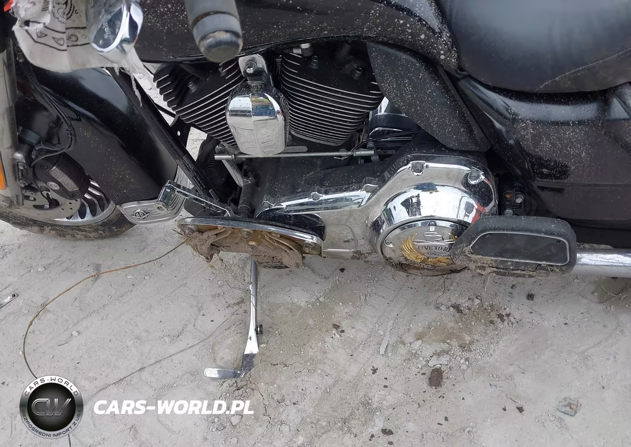 2011 Harley-Davidson Flhtk VIN:1HD1KEM14BB674611 - 9