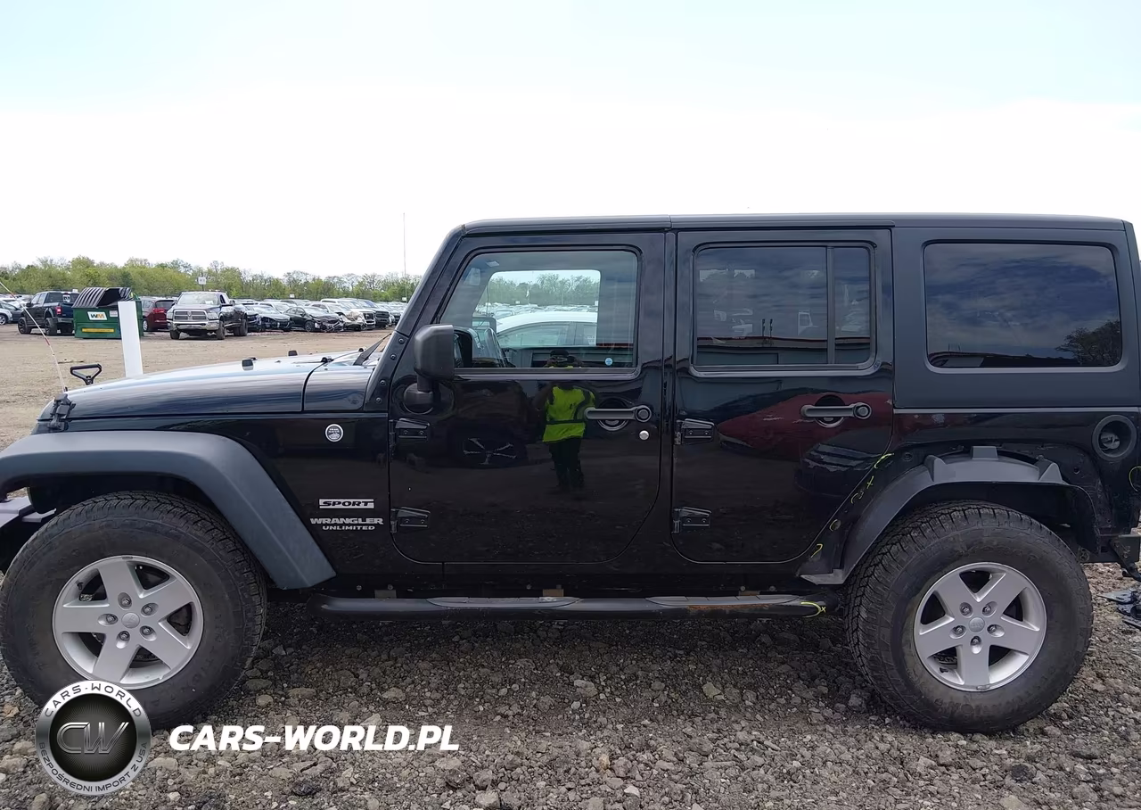2017 Jeep Wrangler Unlimited Sport 4X4 VIN:1C4BJWDG5HL527865 - 15