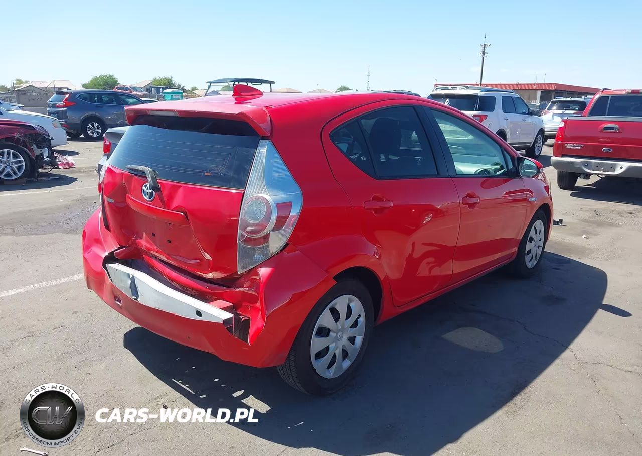 2012 Toyota Prius C Two VIN:JTDKDTB30C1526827 - 4