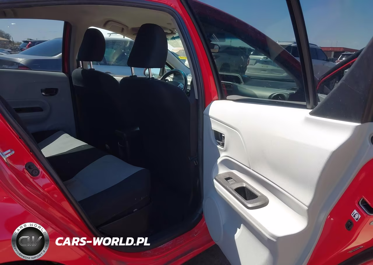 2012 Toyota Prius C Two VIN:JTDKDTB30C1526827 - 8