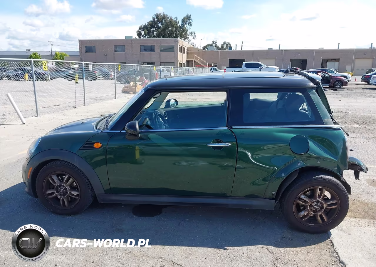 2011 Mini Cooper VIN:WMWSU3C52BT094340 - 14