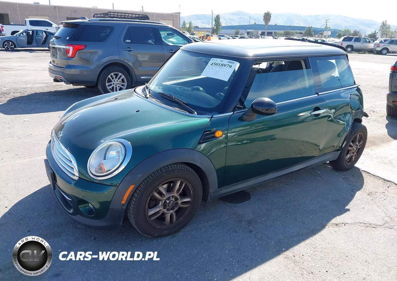 2011 Mini Cooper VIN:WMWSU3C52BT094340 - 2