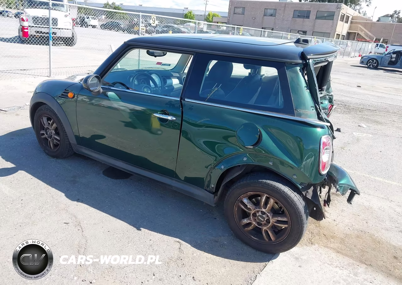 2011 Mini Cooper VIN:WMWSU3C52BT094340 - 3