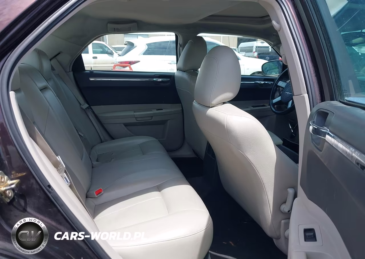2005 Chrysler 300 Touring VIN:2C3JA53G55H547795 - 8