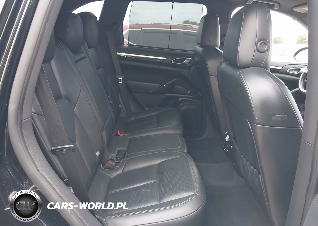 2013 Porsche Cayenne S VIN:WP1AB2A26DLA80515 - 8