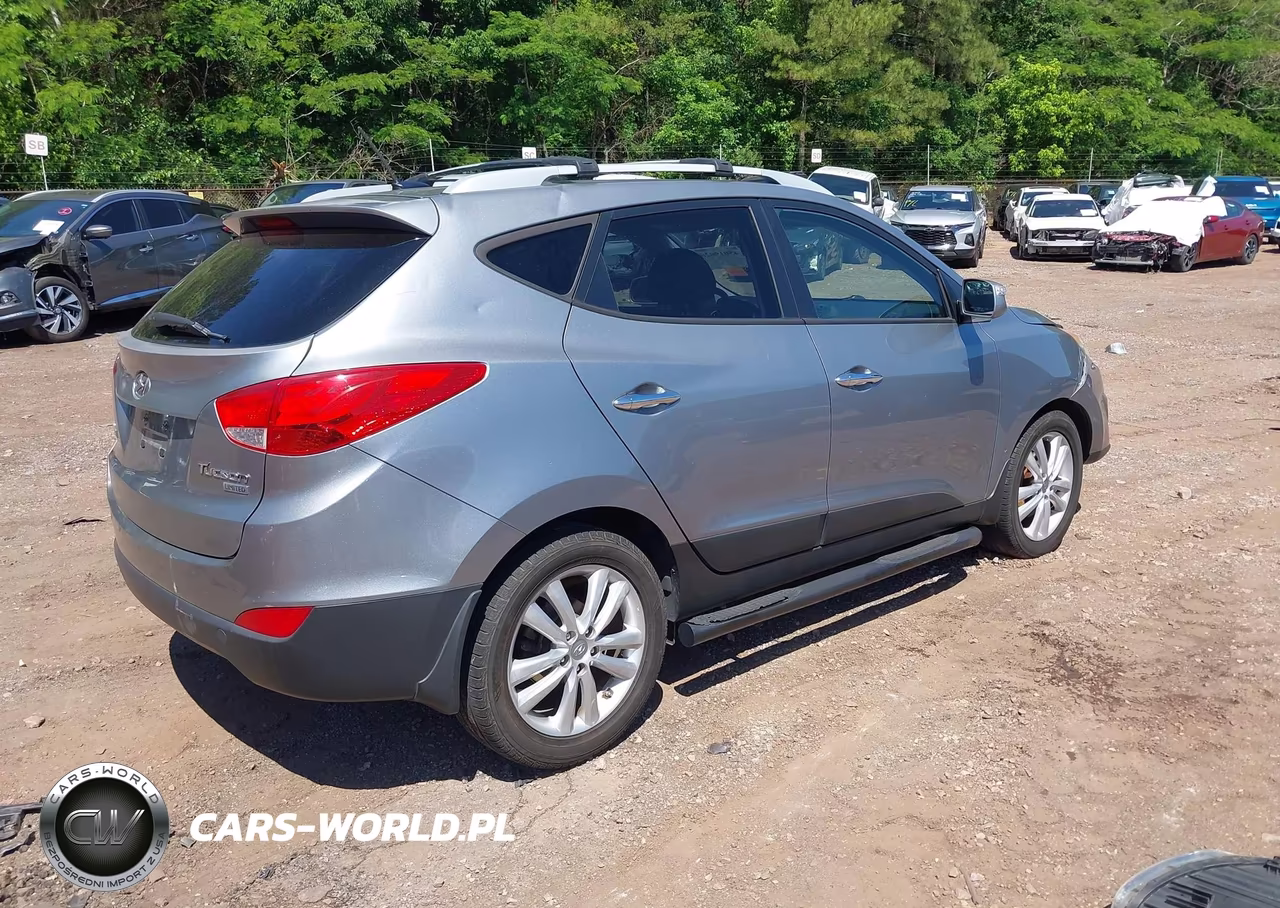 2012 Hyundai Tucson Limited VIN:KM8JU3AC6CU447041 - 4