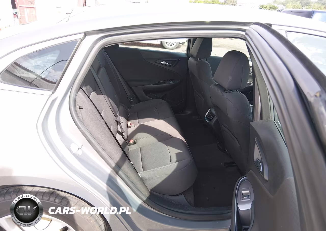 2018 Chevrolet Malibu Lt VIN:1G1ZD5ST8JF206982 - 8