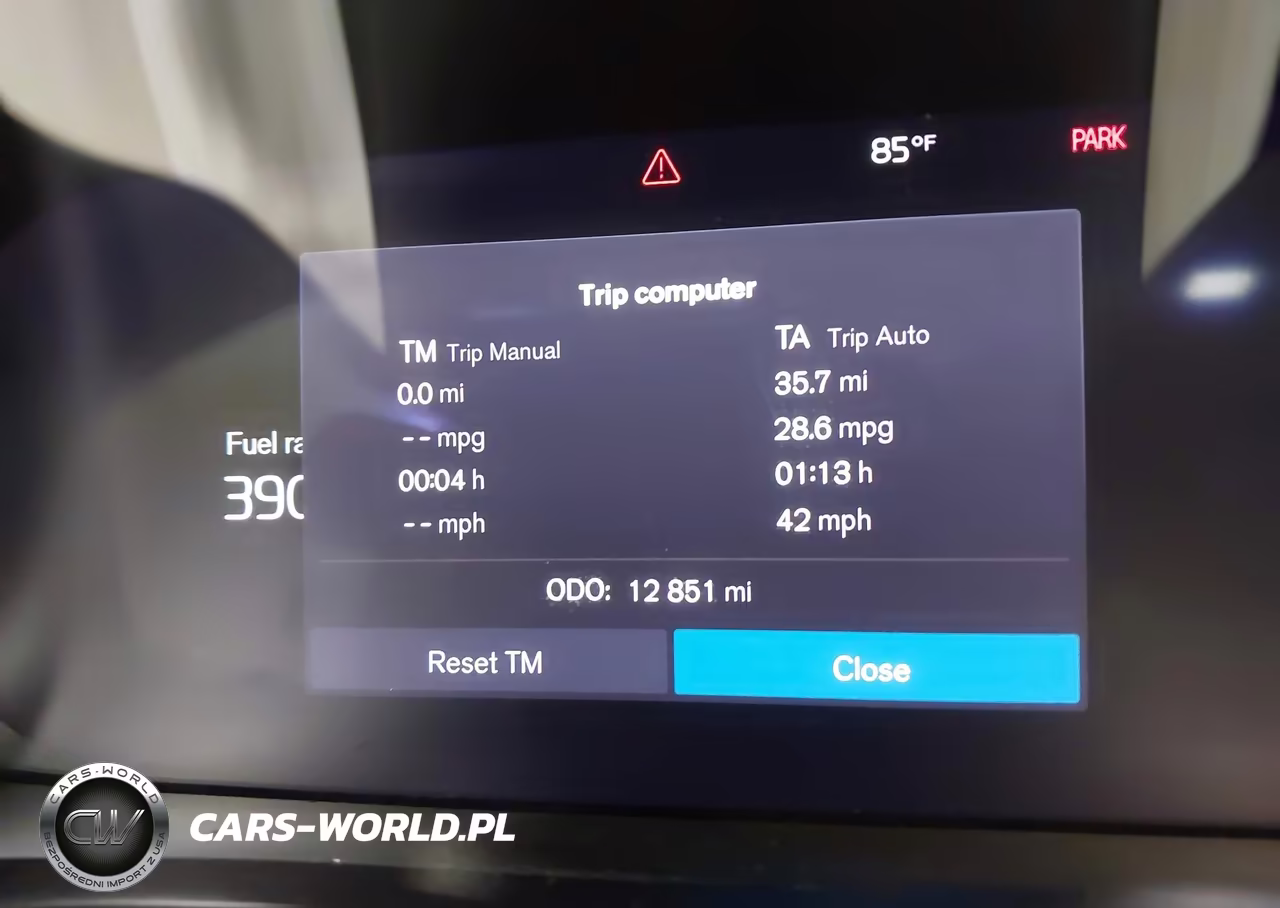 2025 Volvo Xc40 B5 Plus Bright Theme VIN:YV4L12UEXS2513465 - 7
