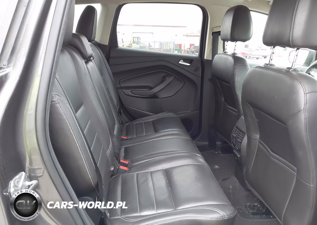 2016 Ford Escape Titanium VIN:1FMCU9J94GUA50773 - 8