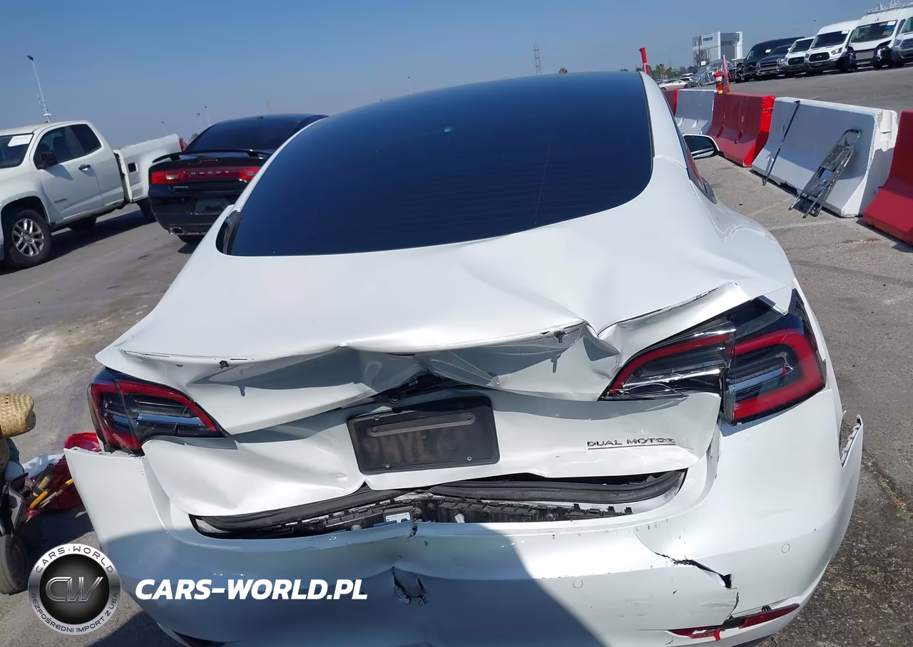 2022 Tesla Model 3 Performance Dual Motor All-Wheel Drive VIN:5YJ3E1EC9NF295289 - 16