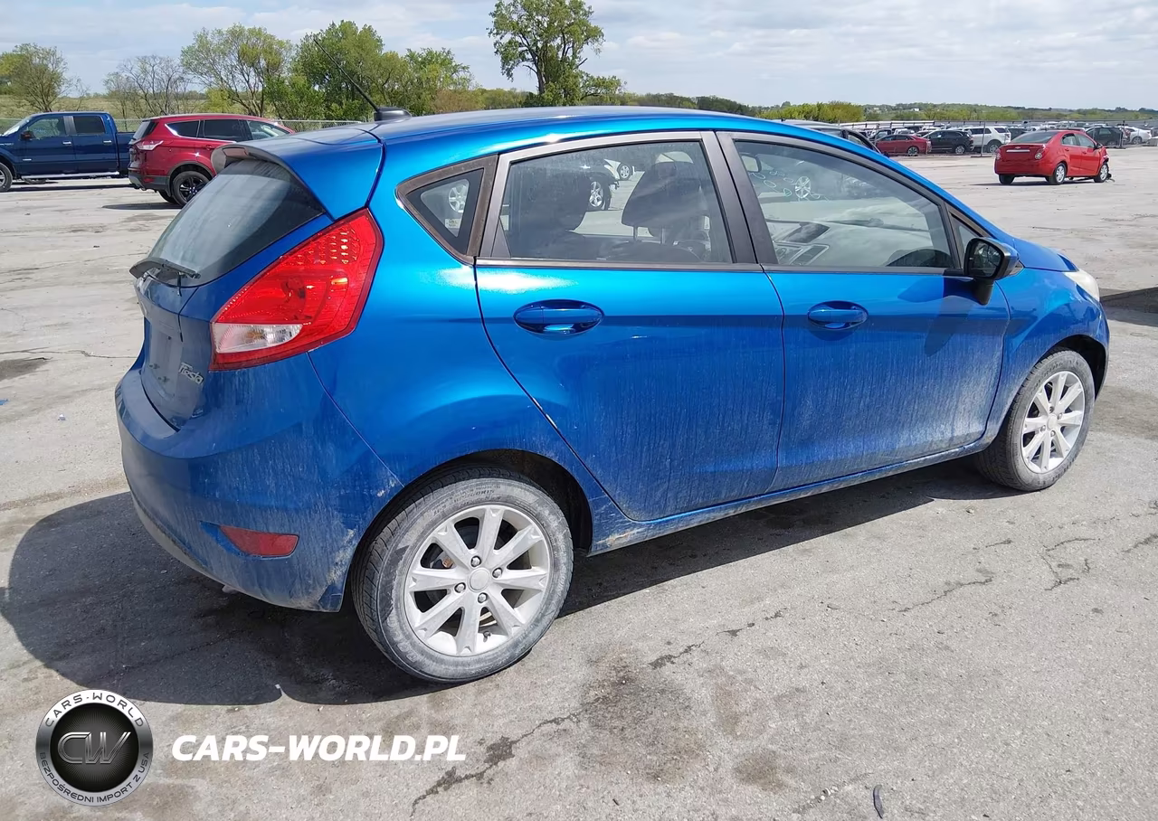 2011 Ford Fiesta Se VIN:3FADP4EJ1BM196557 - 4