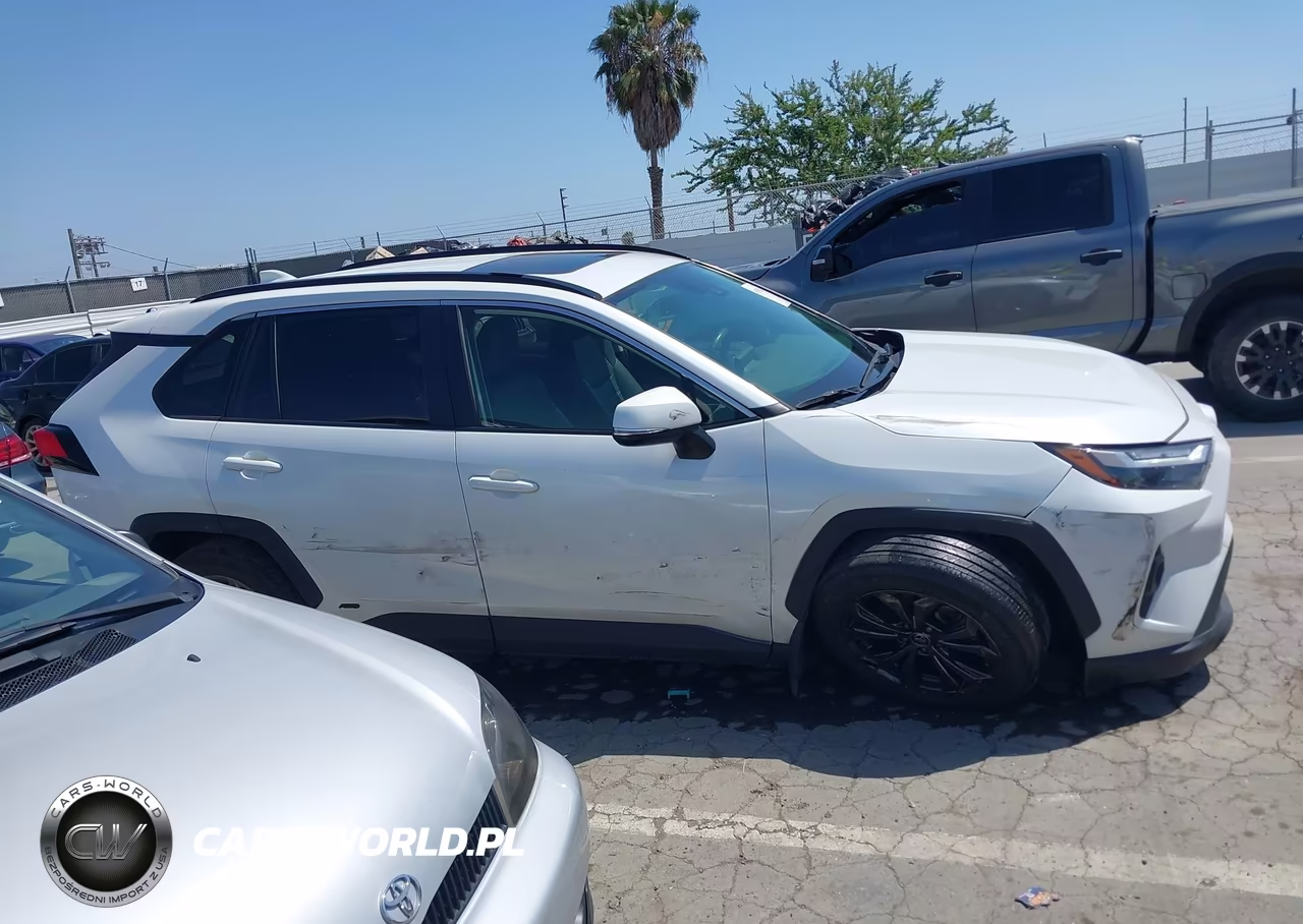 2024 Toyota Rav4 Hybrid Xle Premium VIN:JTMB6RFV3RD560390 - 13