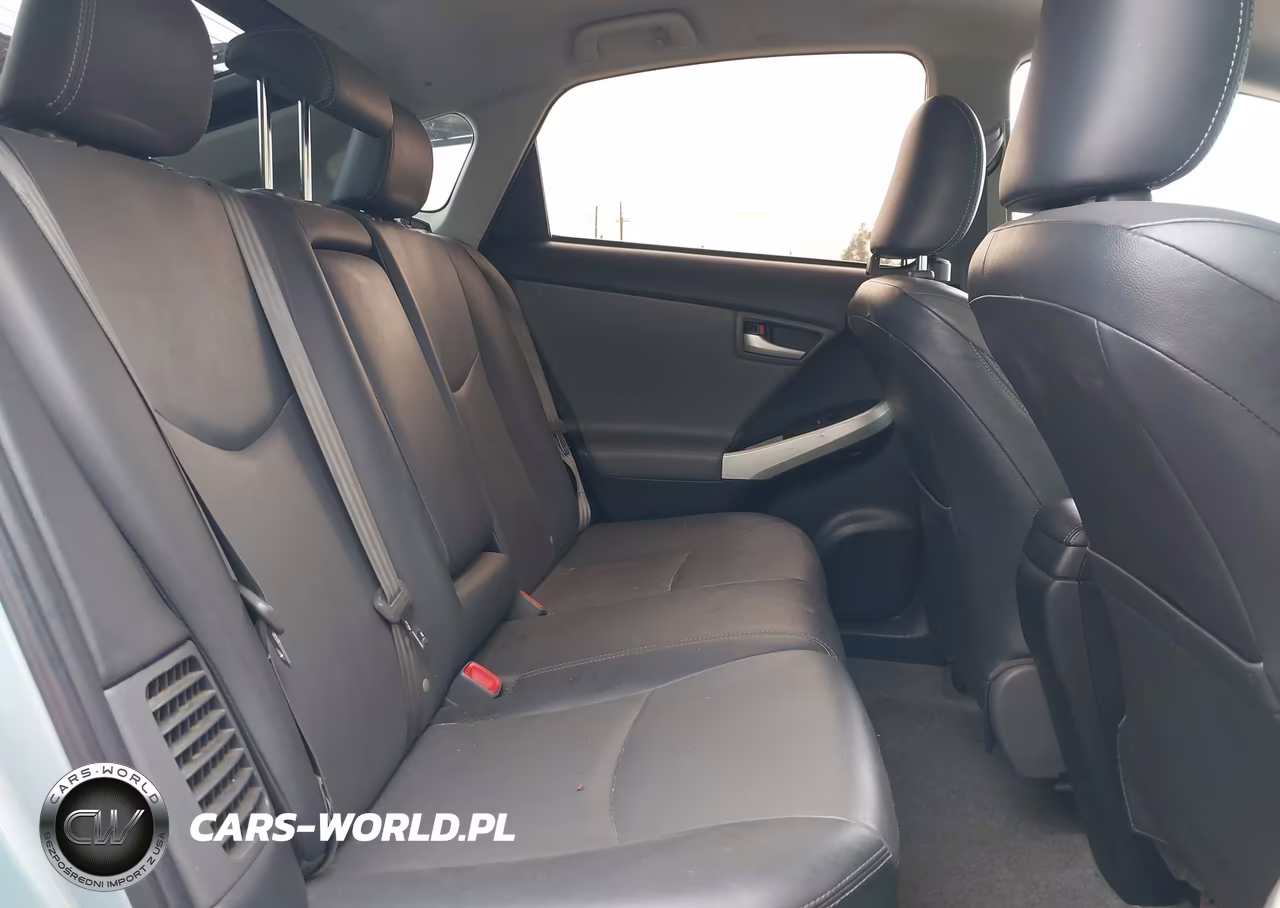 2015 Toyota Prius Four VIN:JTDKN3DU7F1913947 - 8