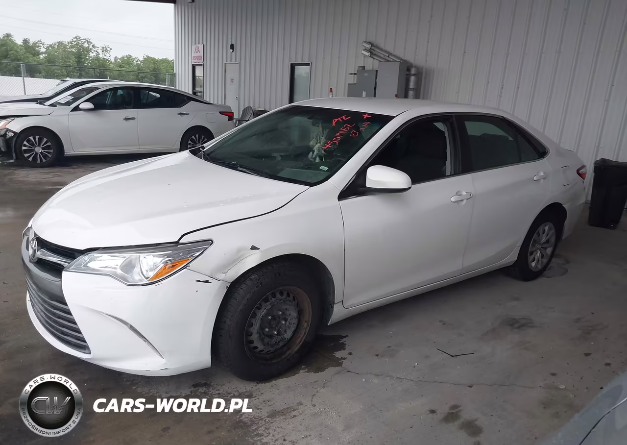 2015 Toyota Camry Le VIN:4T1BF1FK2FU008300 - 2