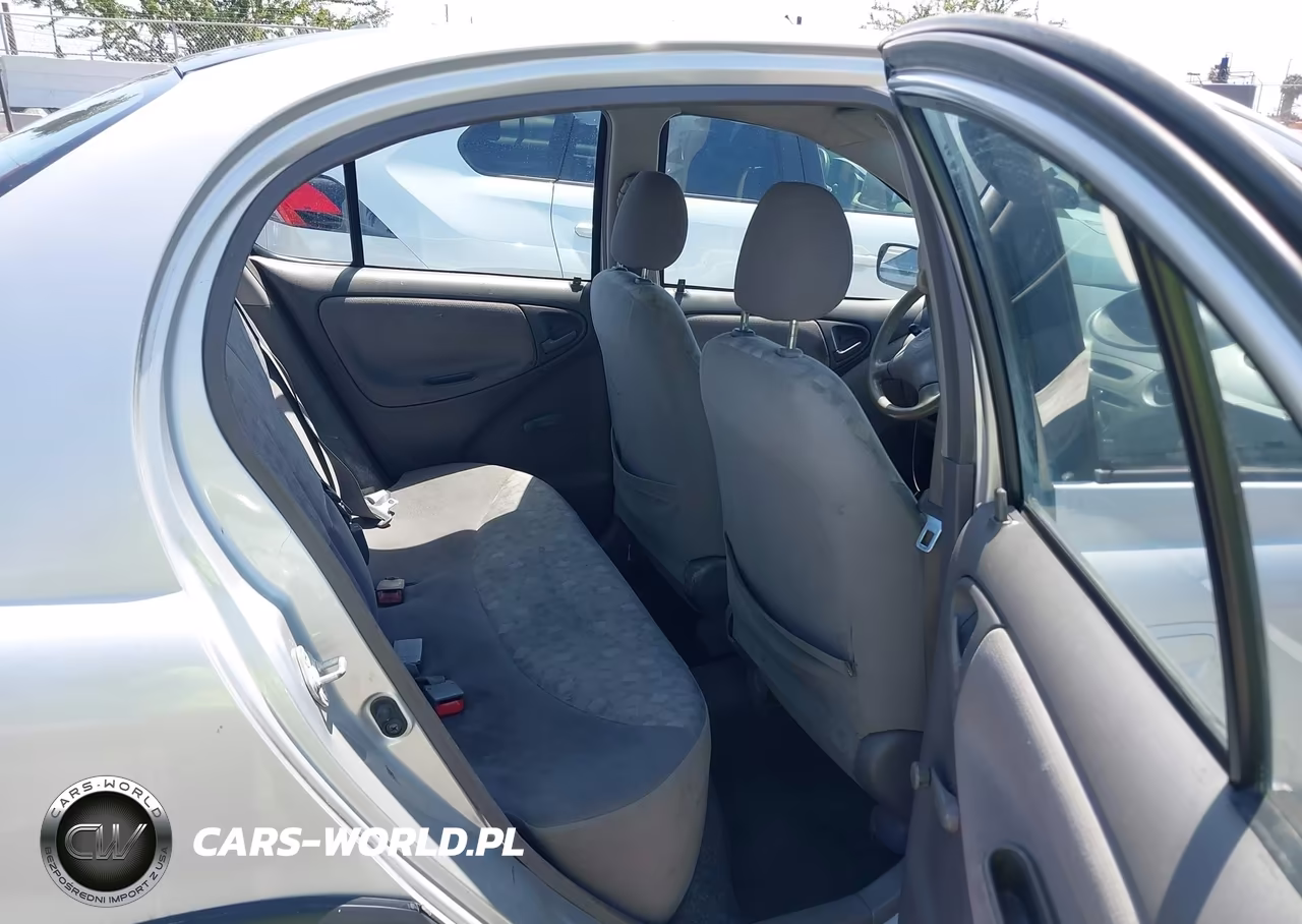 2002 Toyota Echo VIN:JTDBT123320221513 - 8