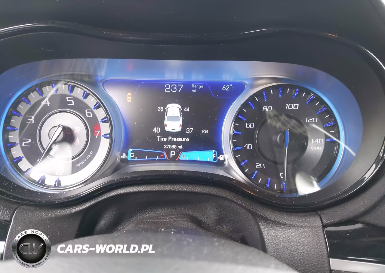 2022 Chrysler 300 S VIN:2C3CCABG7NH214396 - 7