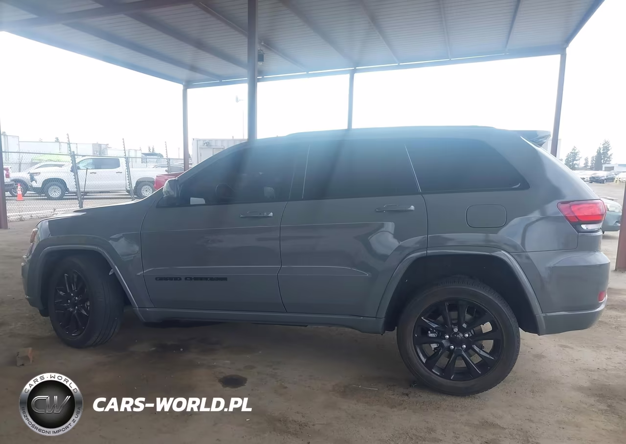 2021 Jeep Grand Cherokee Laredo X 4X4 VIN:1C4RJFAG8MC651951 - 14