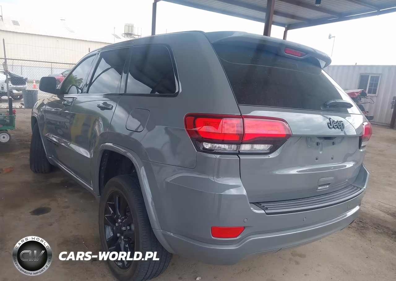 2021 Jeep Grand Cherokee Laredo X 4X4 VIN:1C4RJFAG8MC651951 - 3