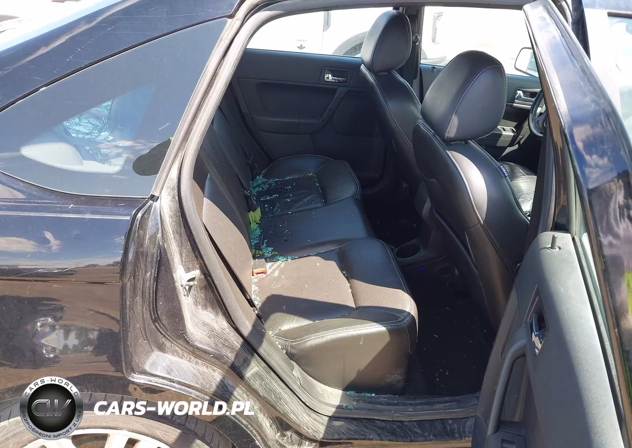 2010 Ford Focus Sel VIN:1FAHP3HN3AW158899 - 8